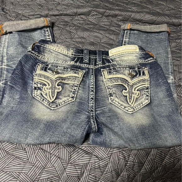 Capris - Picture 2 of 4